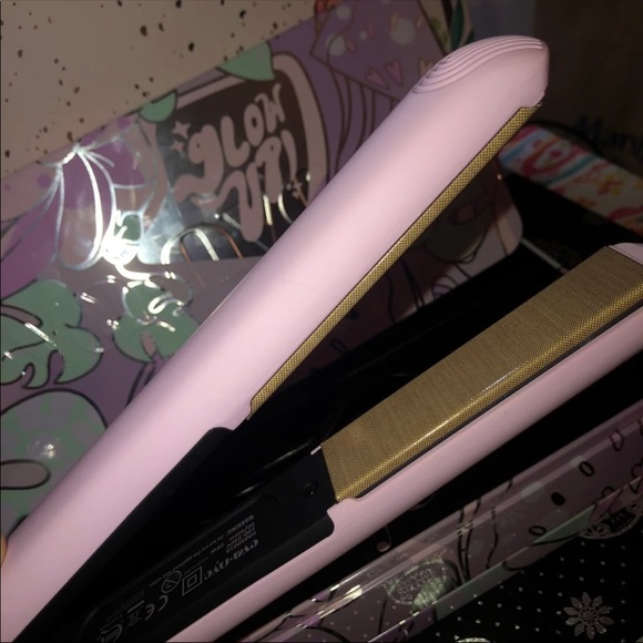 COPY - Eva Nyc limited edition flat iron new in special edition case ulta exclu… - Picture 9 of 11
